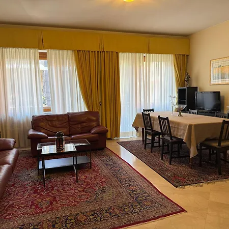 St Peter Rooms With Private Parking By Dama